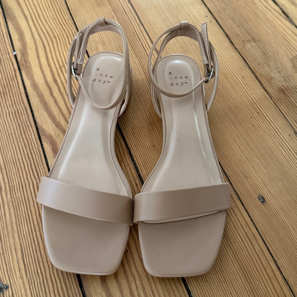 A New Day tan Strappy Sandals